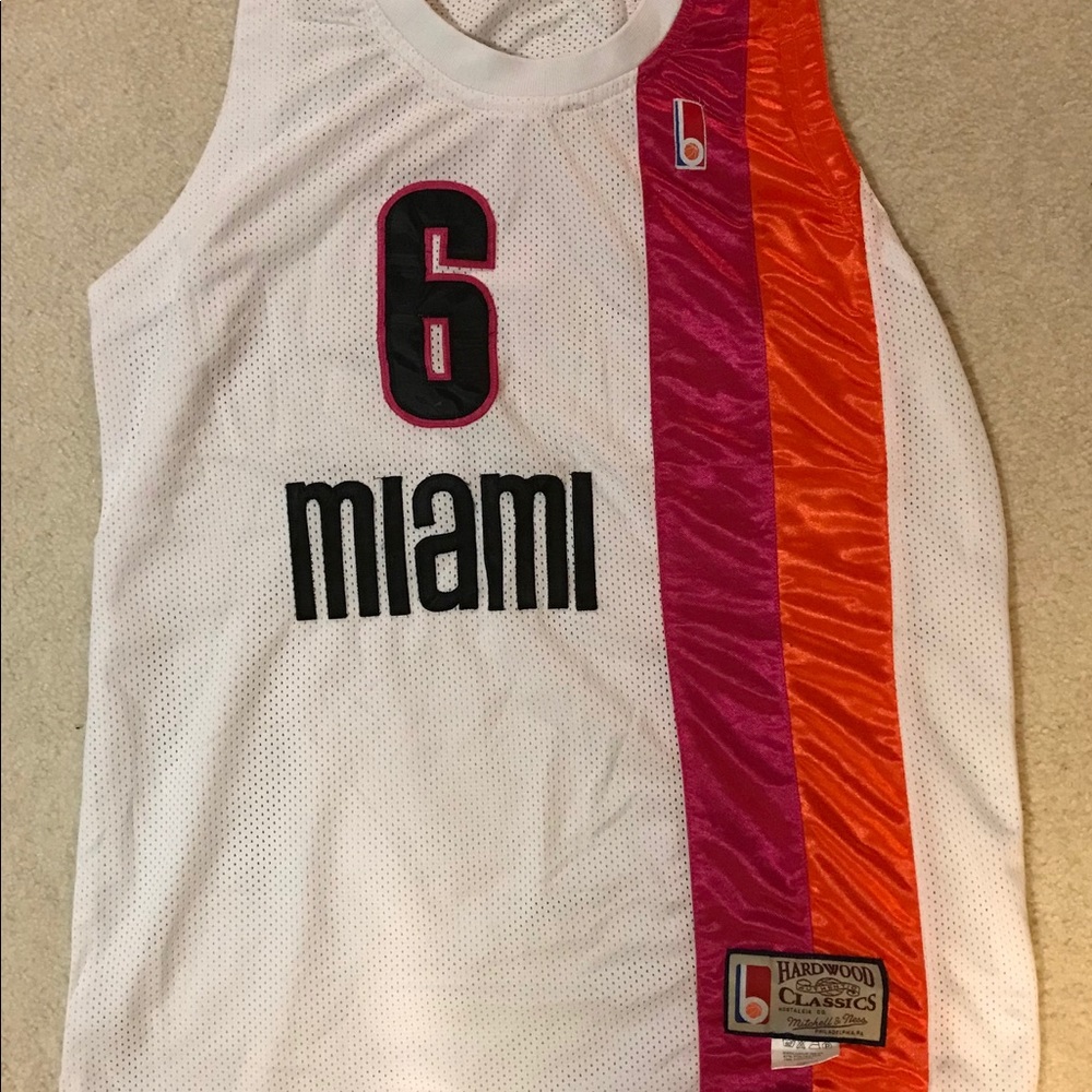 Lebron James Jersey